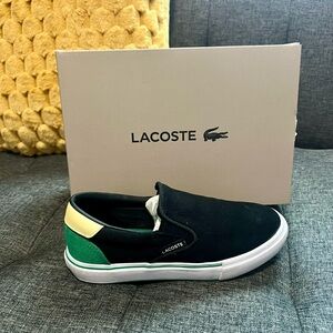 Boys size 1.5 Lacoste casual slip-on shoe, like new!